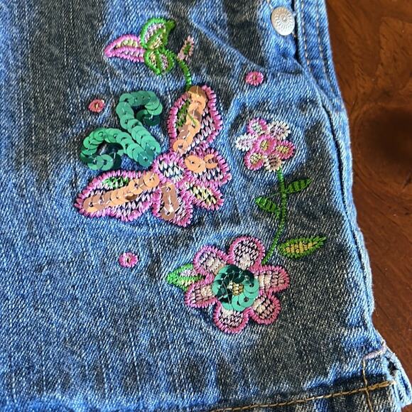 Circo Girls S 6/6X Blue Denim Jeans Shorts with Sequin and Embroidery - Picture 2 of 9